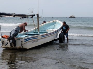 How to Launch a Boat from a Beach